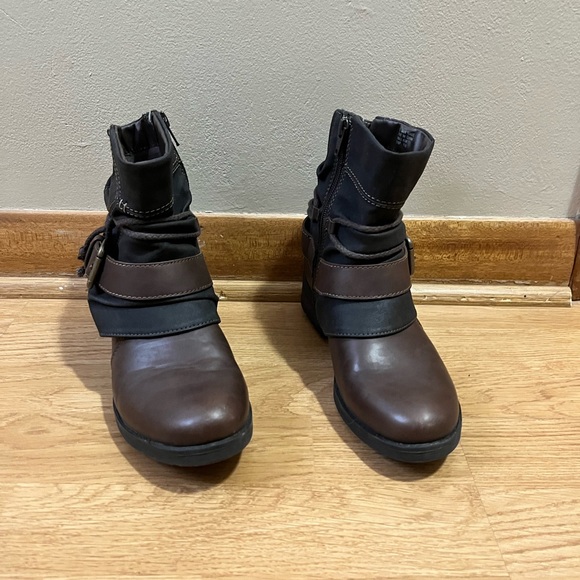 Bootie - Picture 4 of 5